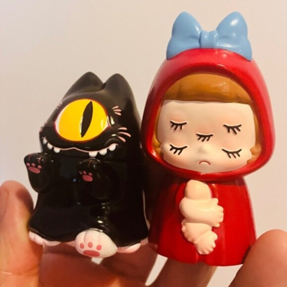 UNBOX Industries ABAO Magic Memi & Ghost Kiiti Sofubi Set - Picture 2 of 4